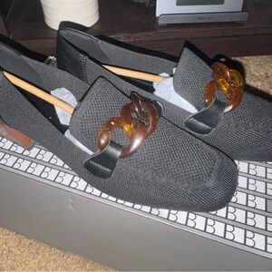 MOUSSE FIT Commute Amber Chain Flat Loafers